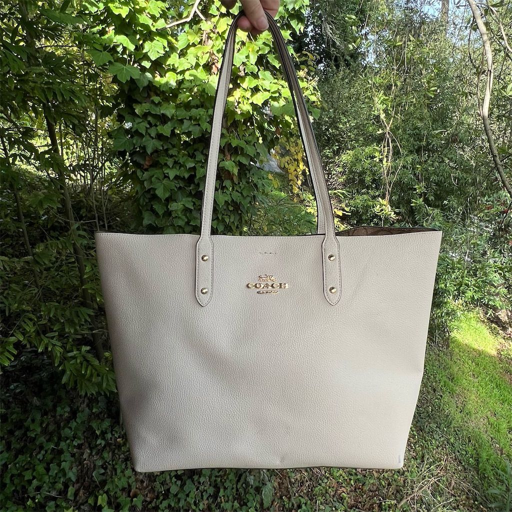 Coach Beige Leather Tote With Gold Logo